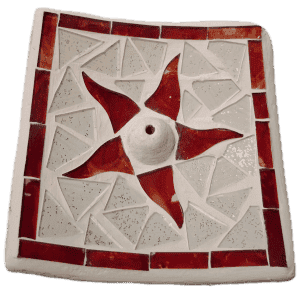 Négyzet füstölőtartó virágmotívummal - Piros