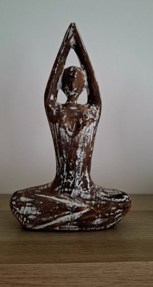 Jógázó nő - 30 cm